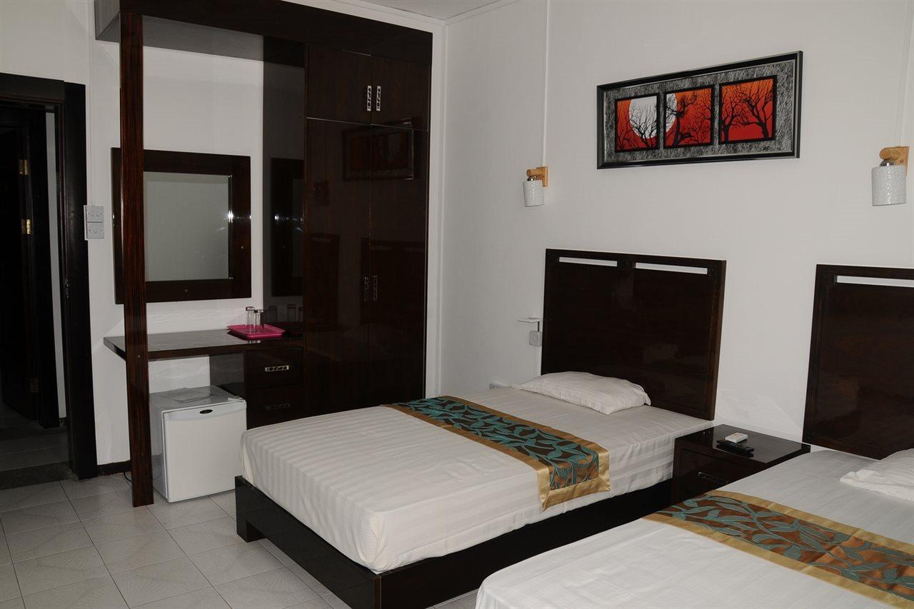 Manisa Hotel Flic-en-Flacq Esterno foto