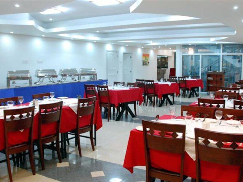 Manisa Hotel Flic-en-Flacq Esterno foto