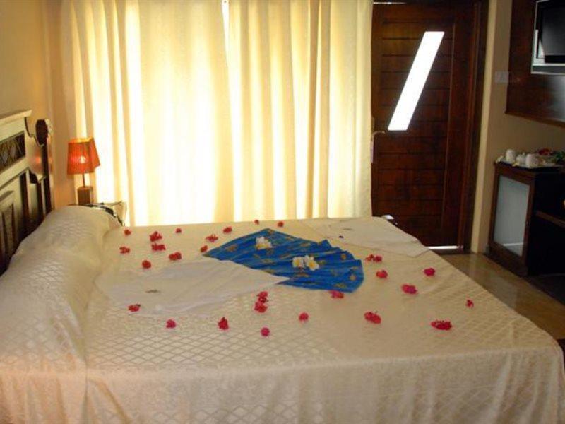 Manisa Hotel Flic-en-Flacq Esterno foto